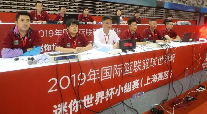 刻苦训练篮球时如何避免受伤的建议_2